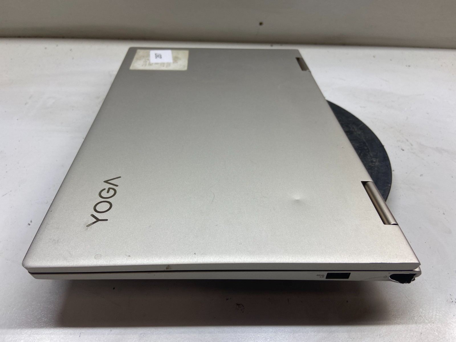 Lenovo Yoga C740-14iML Intel Core i5-10210u 1.6GHz 8GB NO HDD – Touchscreen