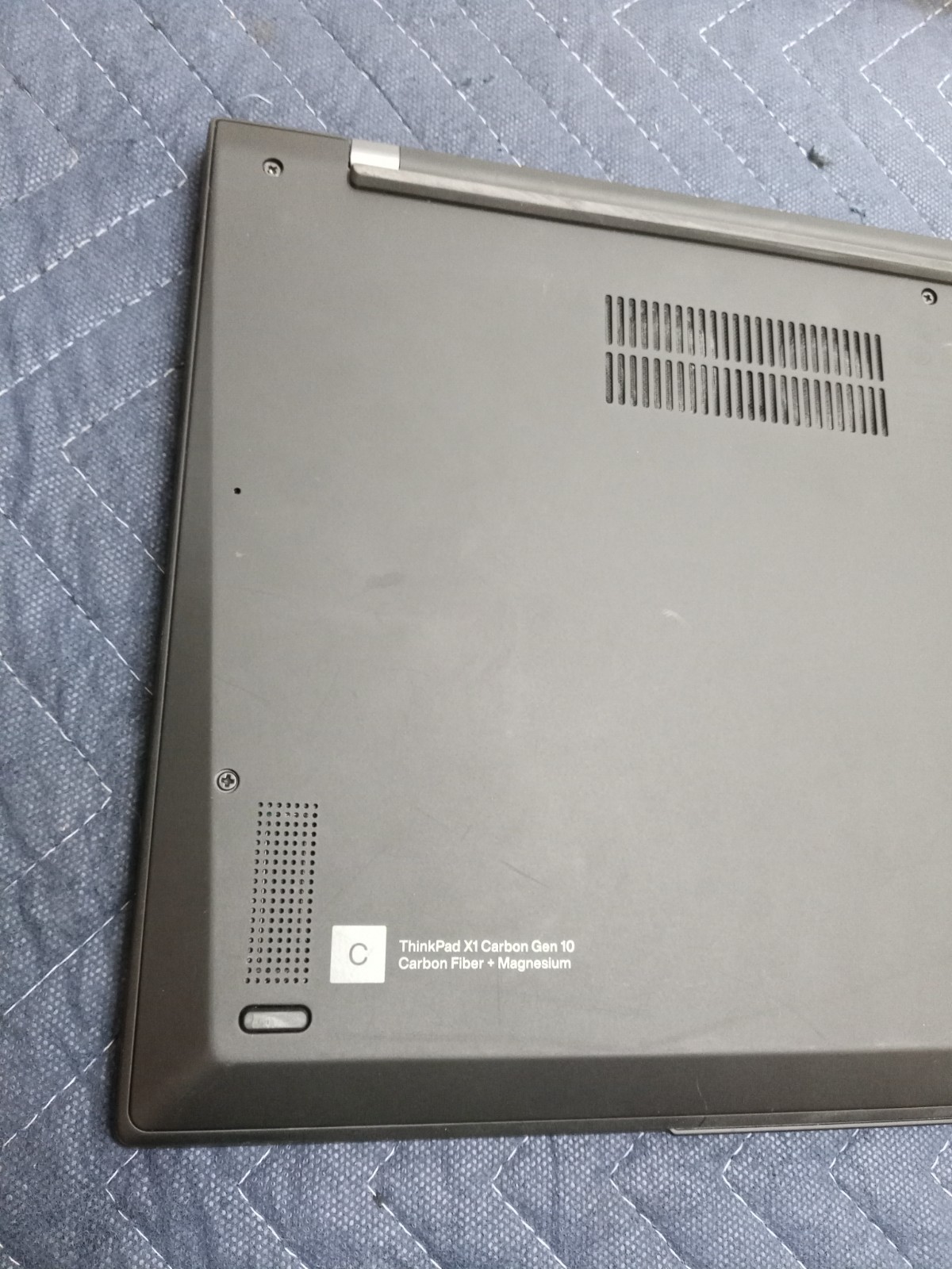 Lenovo ThinkPad Carbon Gen 10 | i5-1240P@1.7GHZ | 16GB RAM | NO OS/CHRGR/HDD