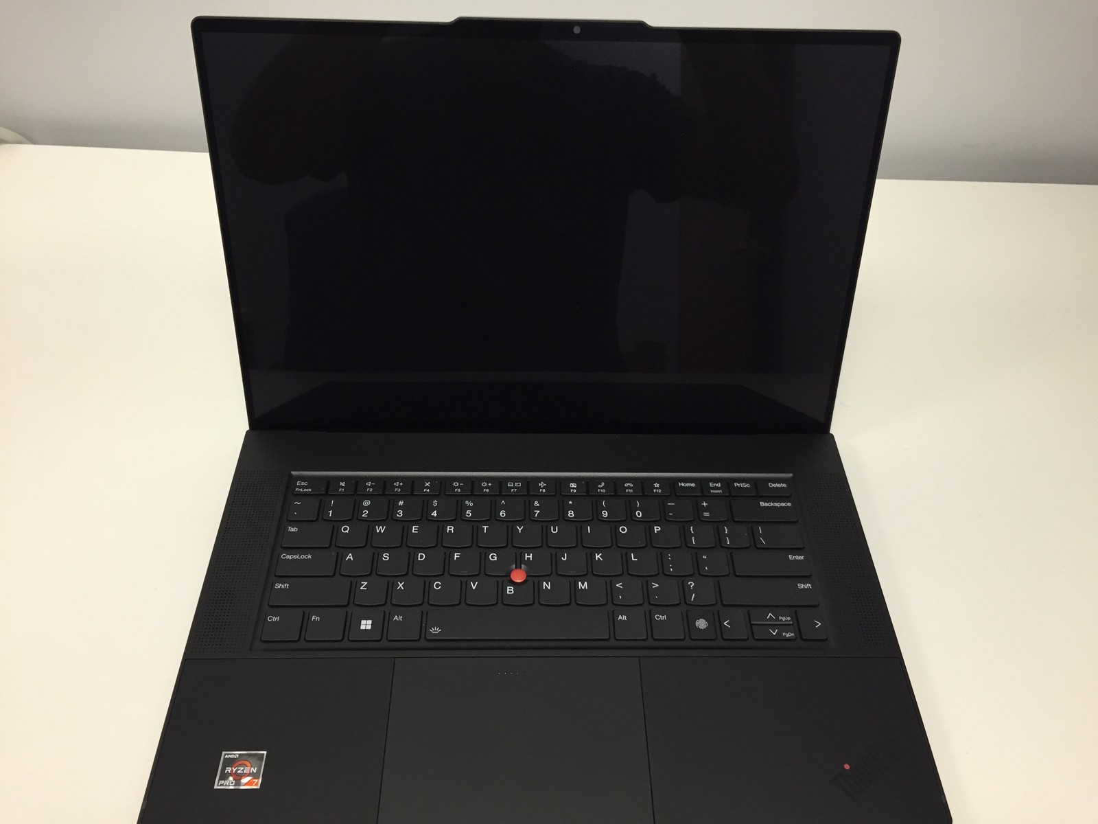 Lenovo ThinkPad Z16 Gen 1 21D4001WUS – AMD Ryzen 7 PRO 6850H 16GB RAM, 512GB SSD