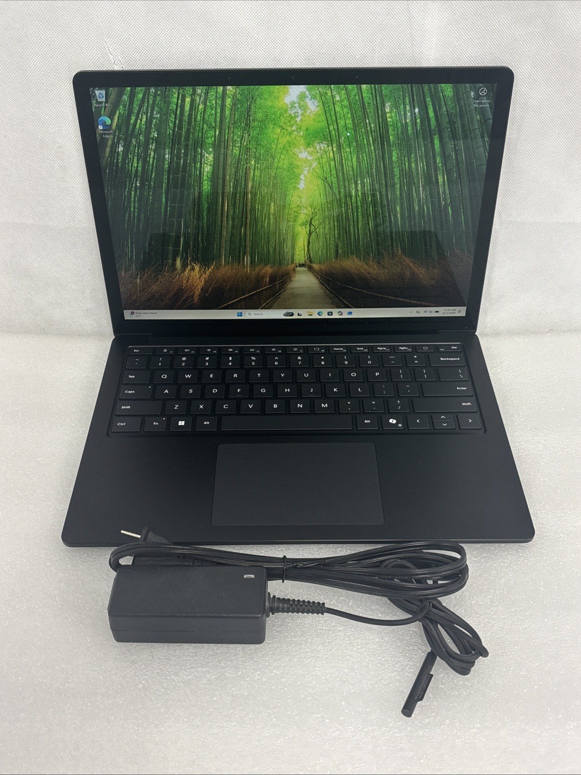 Microsoft Surface Laptop 6 13.5″ (256GB, Ultra 5, 16GB) Black