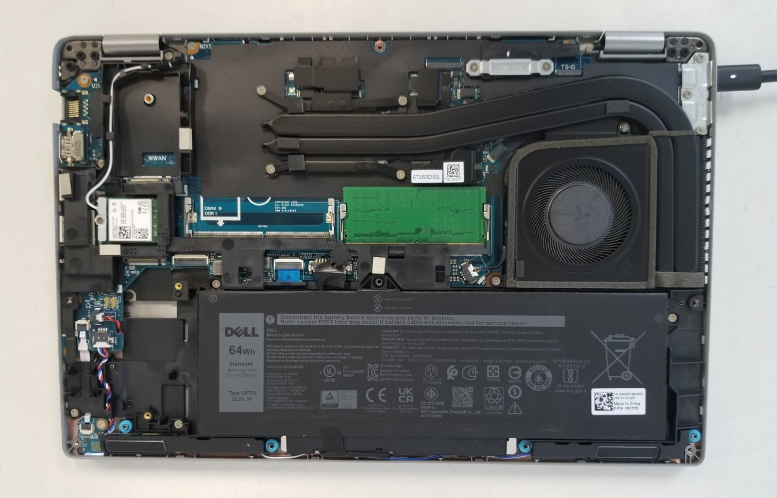 Dell Latitude 5431 14″ Intel i7-1270P 16GB DDR5 NO HDD NO OS