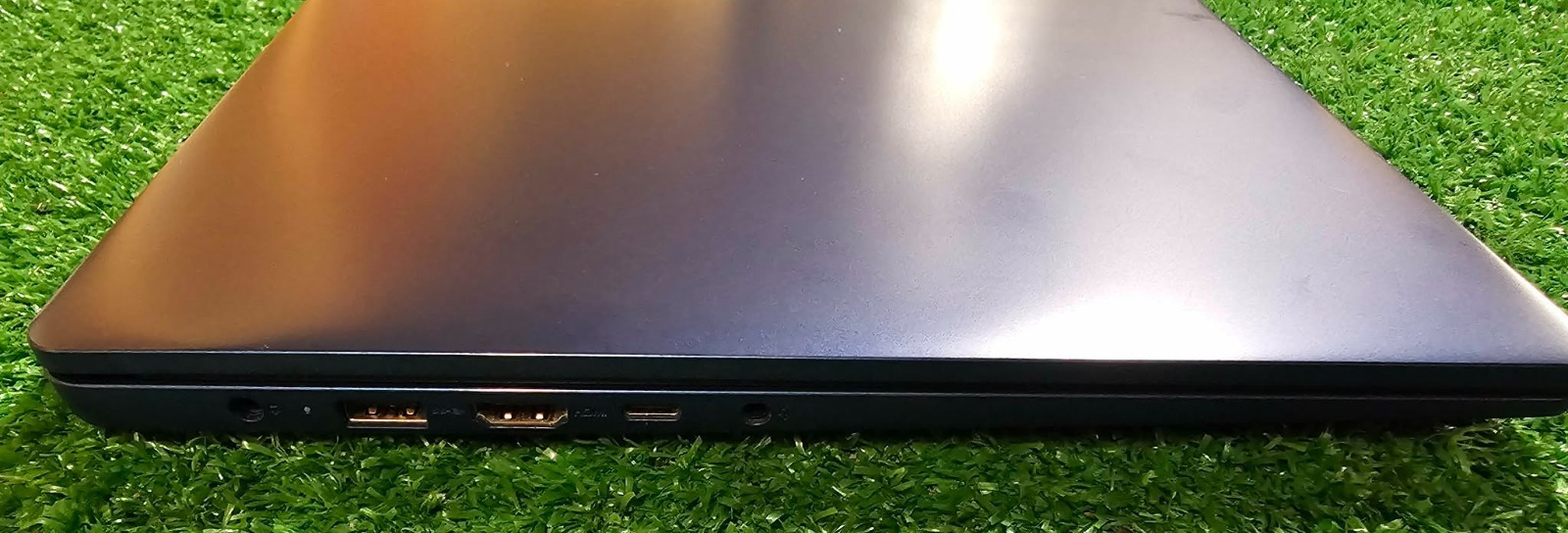 Ideapad Slim 3 15ABR8 AMD Ryzen 7 7730U 2GHz 16GB RAM 512GB SSD + Case & Charger