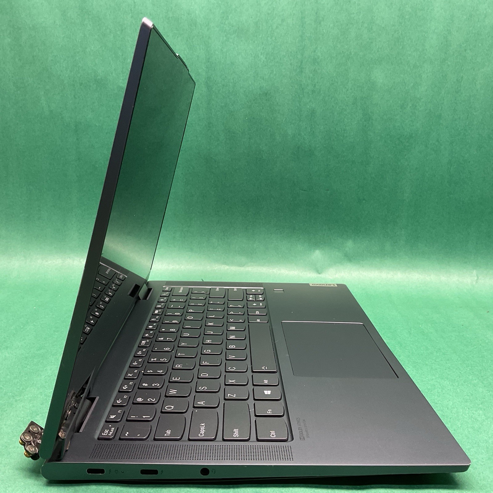Lenovo Yoga 7 14ITL5 – Broken Screen – Powers On – NO HARD DRIVE- Untested