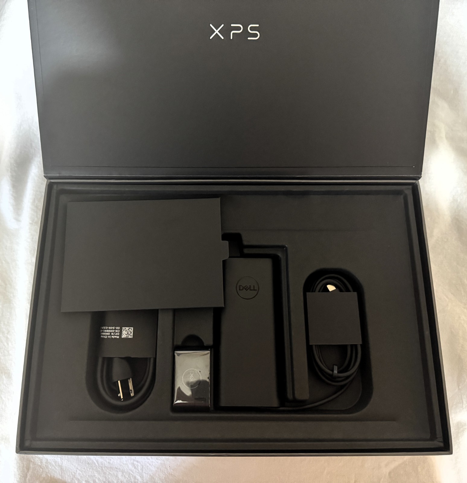 Dell XPS 15 9530 15.6″ OLED TOUCH ✔ I9-13900H ✔ 32GB ✔ 2TB NVMe ✔ RTX 4060 8GB