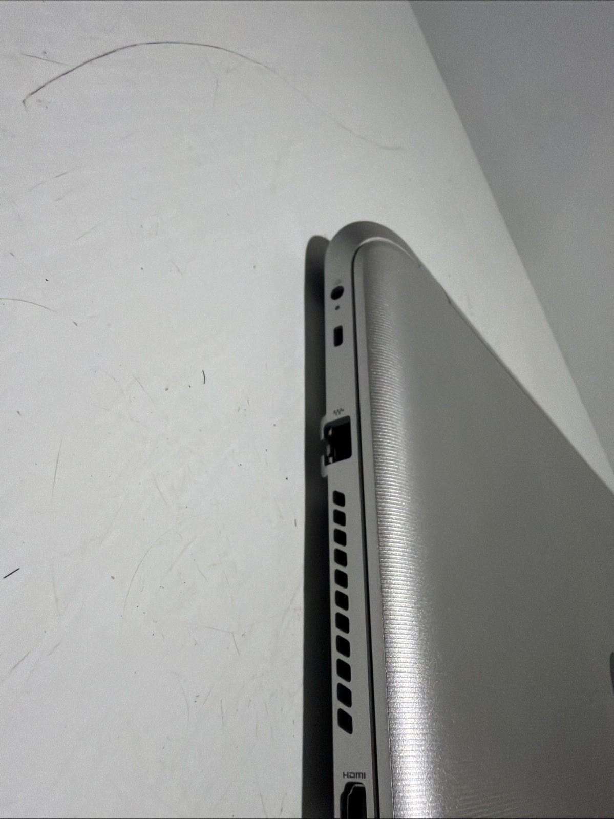 Hp Pavilion 17 Notebook Laptop AMD A10-4655M 6gb Ram No Drives Boots Bios NO P/S
