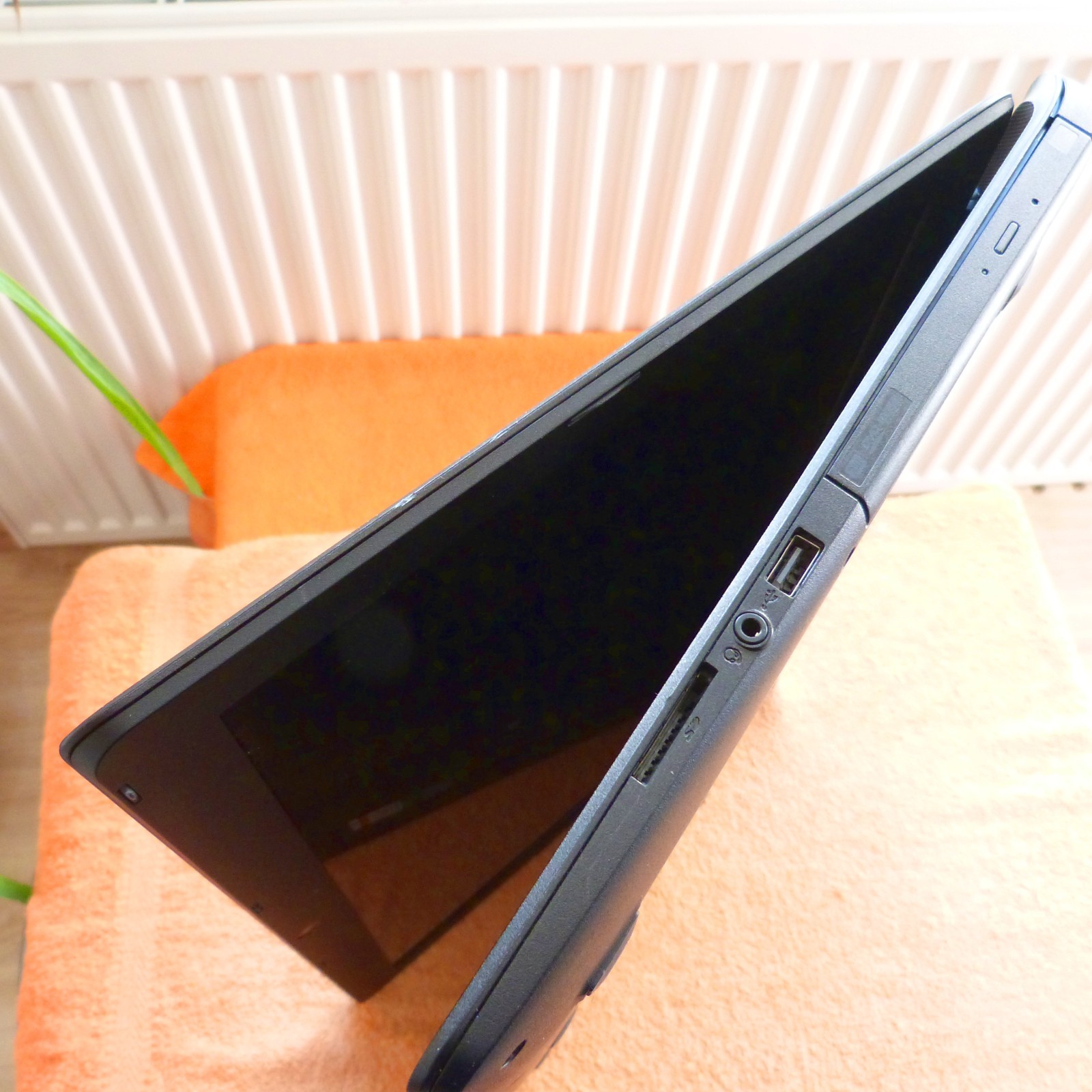 XXL LOT Acer ES1 732 Business UltraBook 17″ l 1TB SSD HDD Windows 11 l HDMI