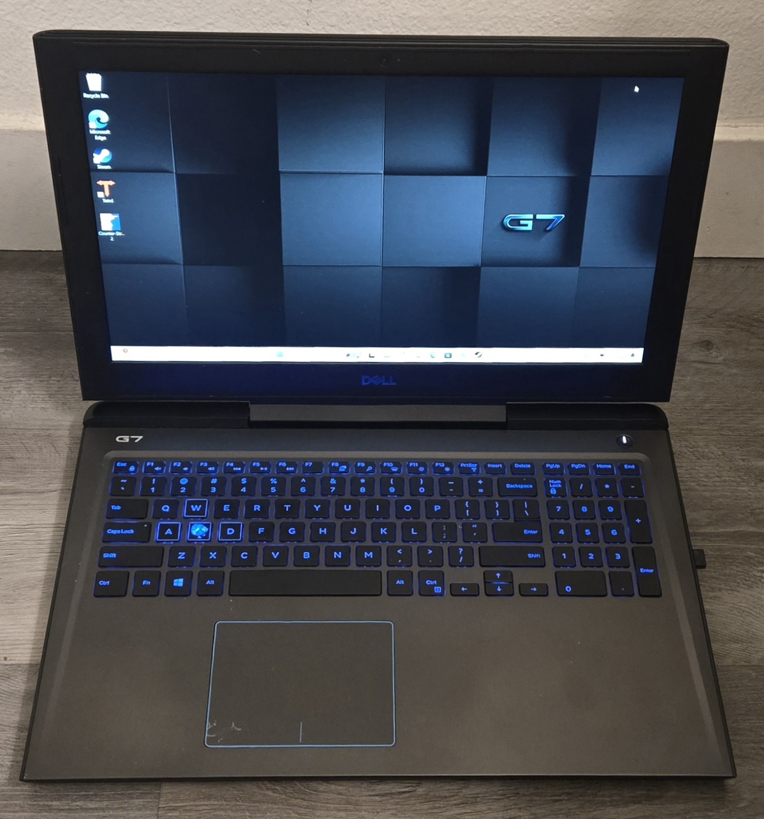 dell g7 15 7588 Gaming Laptop