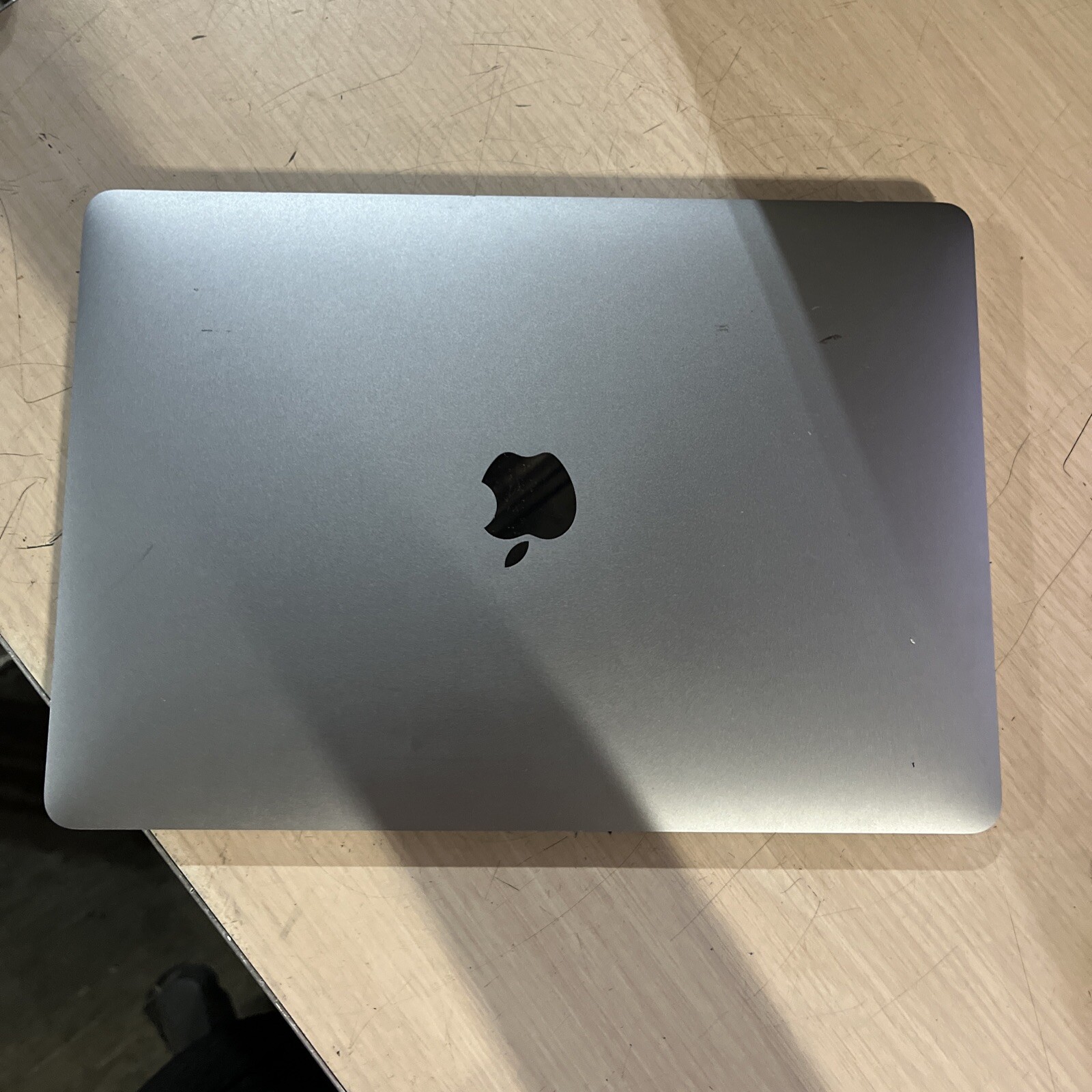 APPLE MACBOOK PRO 13″ MID-2017 CORE I5-7360U 2.3GHZ 8GB RAM NO HD 9