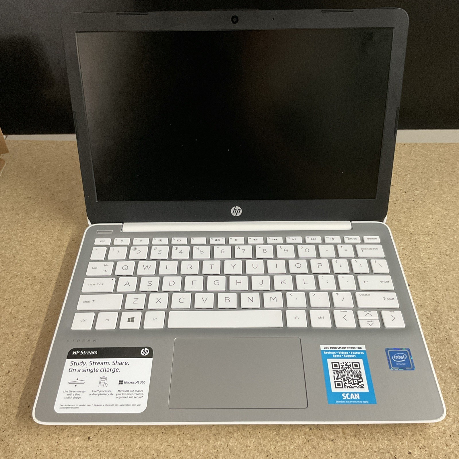 HP Stream 11.6 inch (32GB, Intel Celeron N, 1.10GHz, 4GB) Notebook/Laptop -…