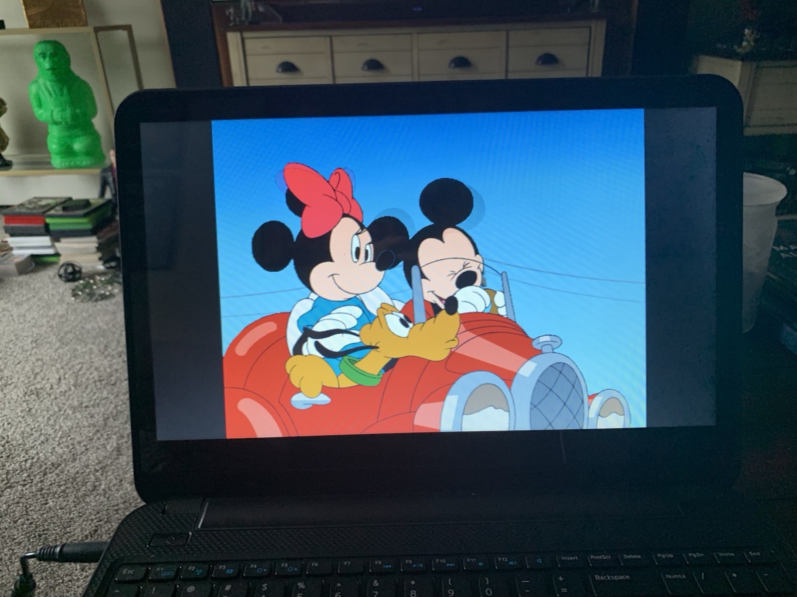 Dell Inspiron I3 3521 Laptop Vintage Gaming Windows 8.1 4GB CD READ