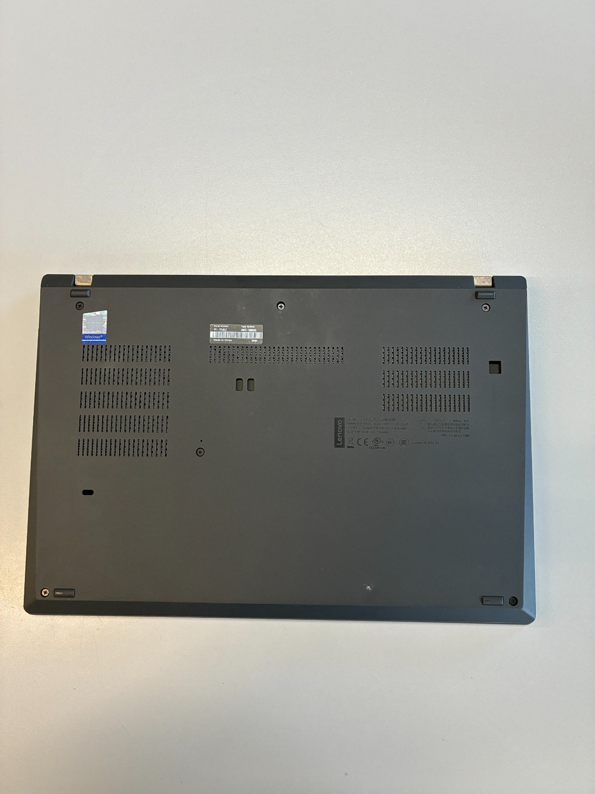 Lenovo ThinkPad T495: Screen 14″ / Ryzen 7 3700U / RAM 24Gb / SSD 512Gb / Win 11