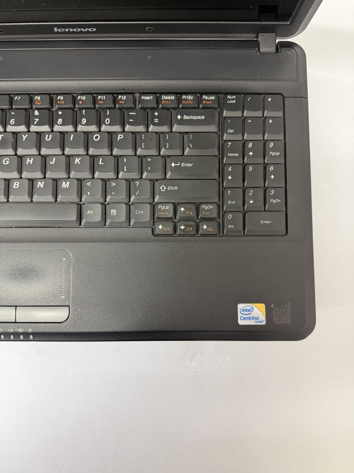 Lenovo 6550 Laptop – Good Screen – Intel Duo T6600 – Read Des