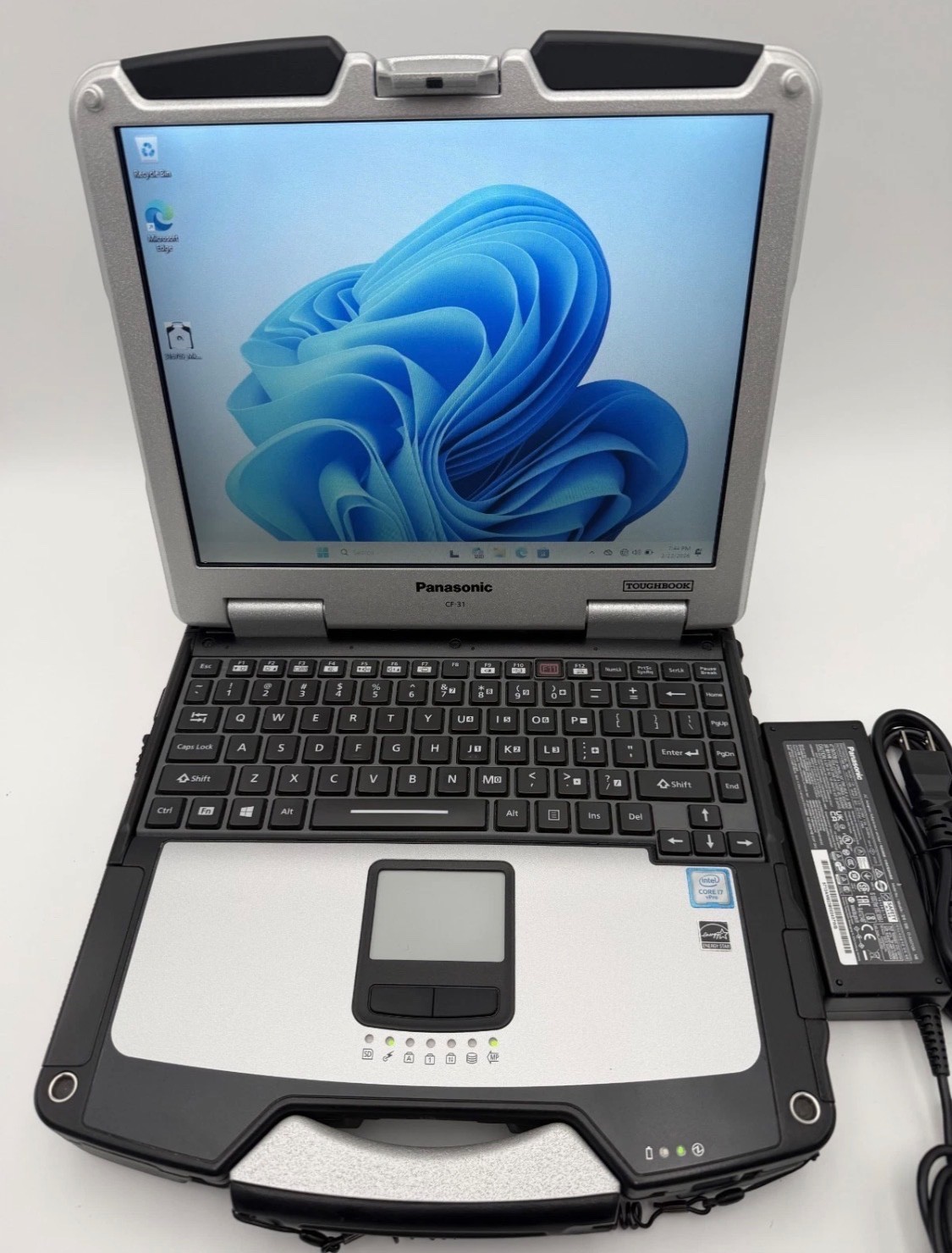 Panasonic Toughbook CF-31 MK6 i7-7600U Touch 16GB 256 SSD Win11pro 4G/DVD -Clean