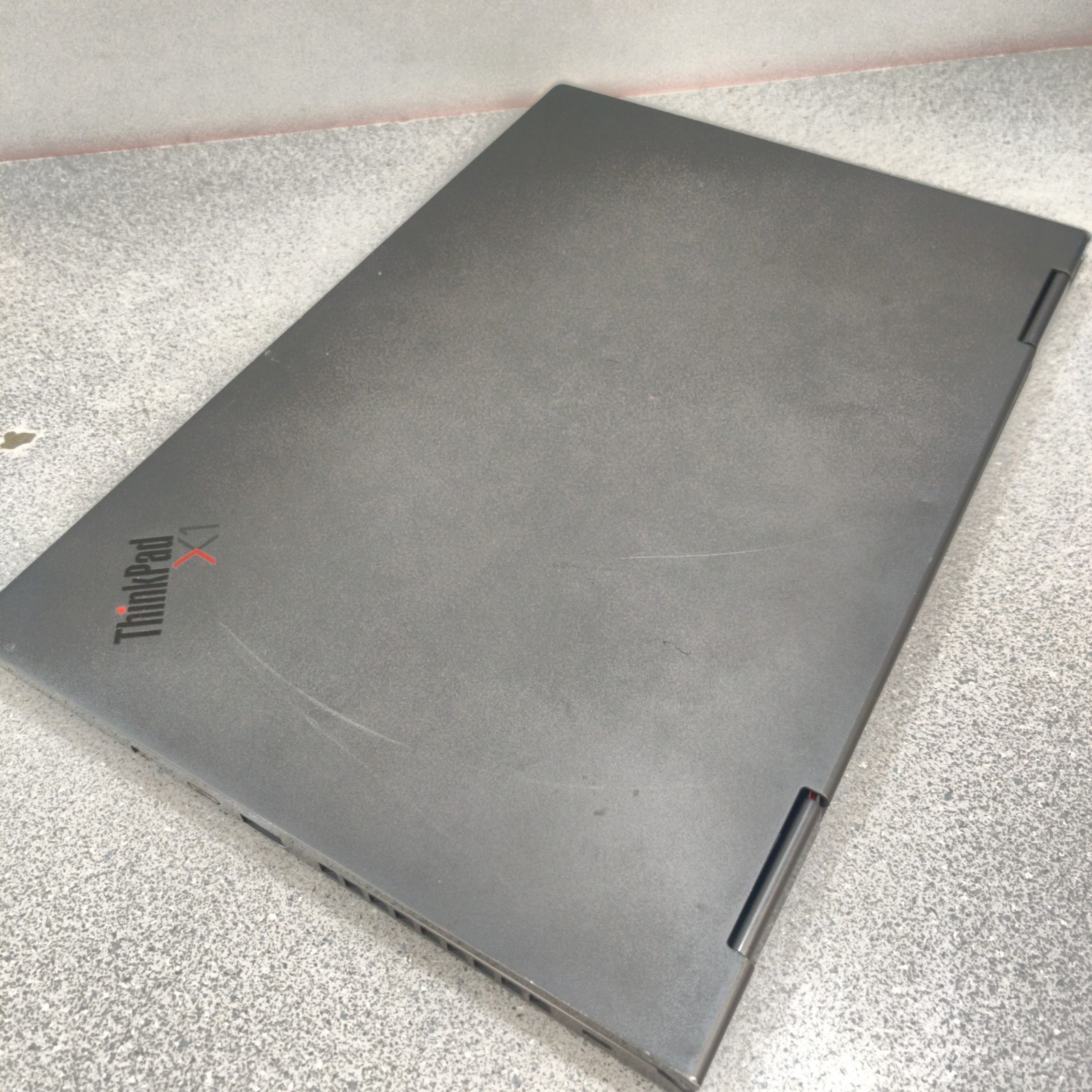 Lenovo ThinkPad X1 Yoga 4th gen Intel i7 10th Gen – FOR PARTS BAD SCREEN *READ