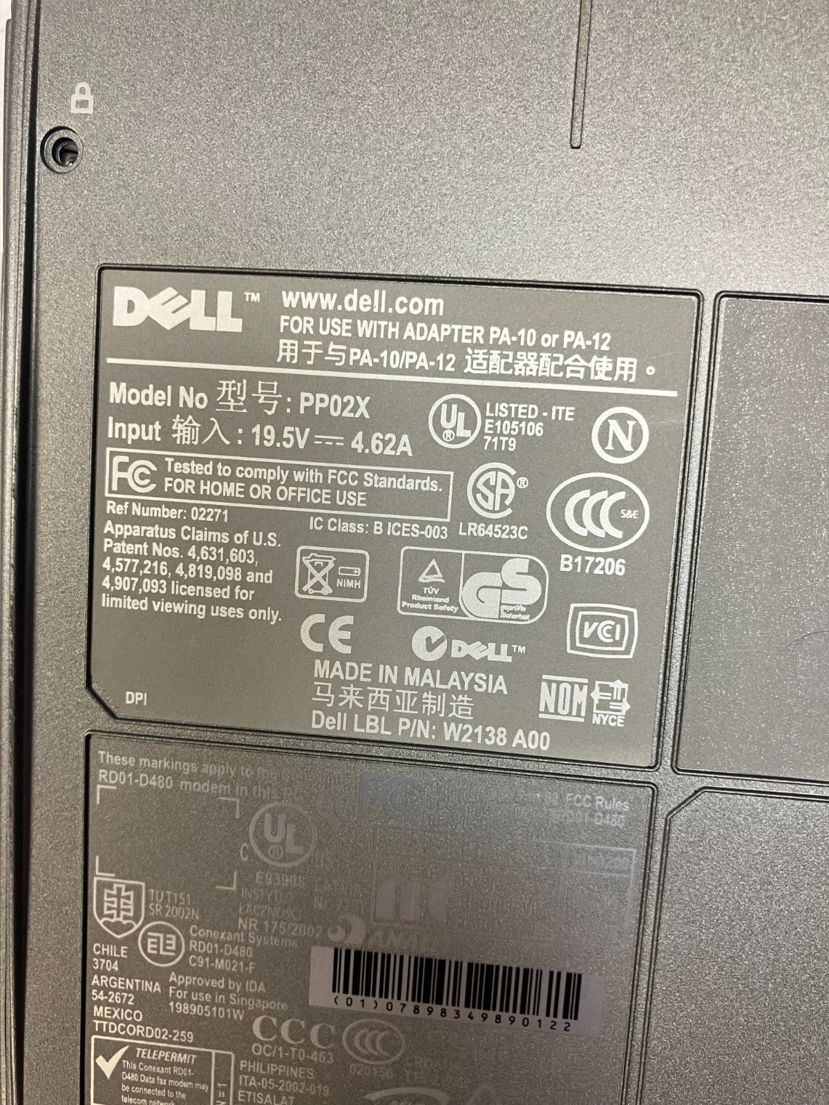 Dell Inspiron 8600 Intel Pentium M 1.40 ghz, 512 MB NO HDD FOR PARTS