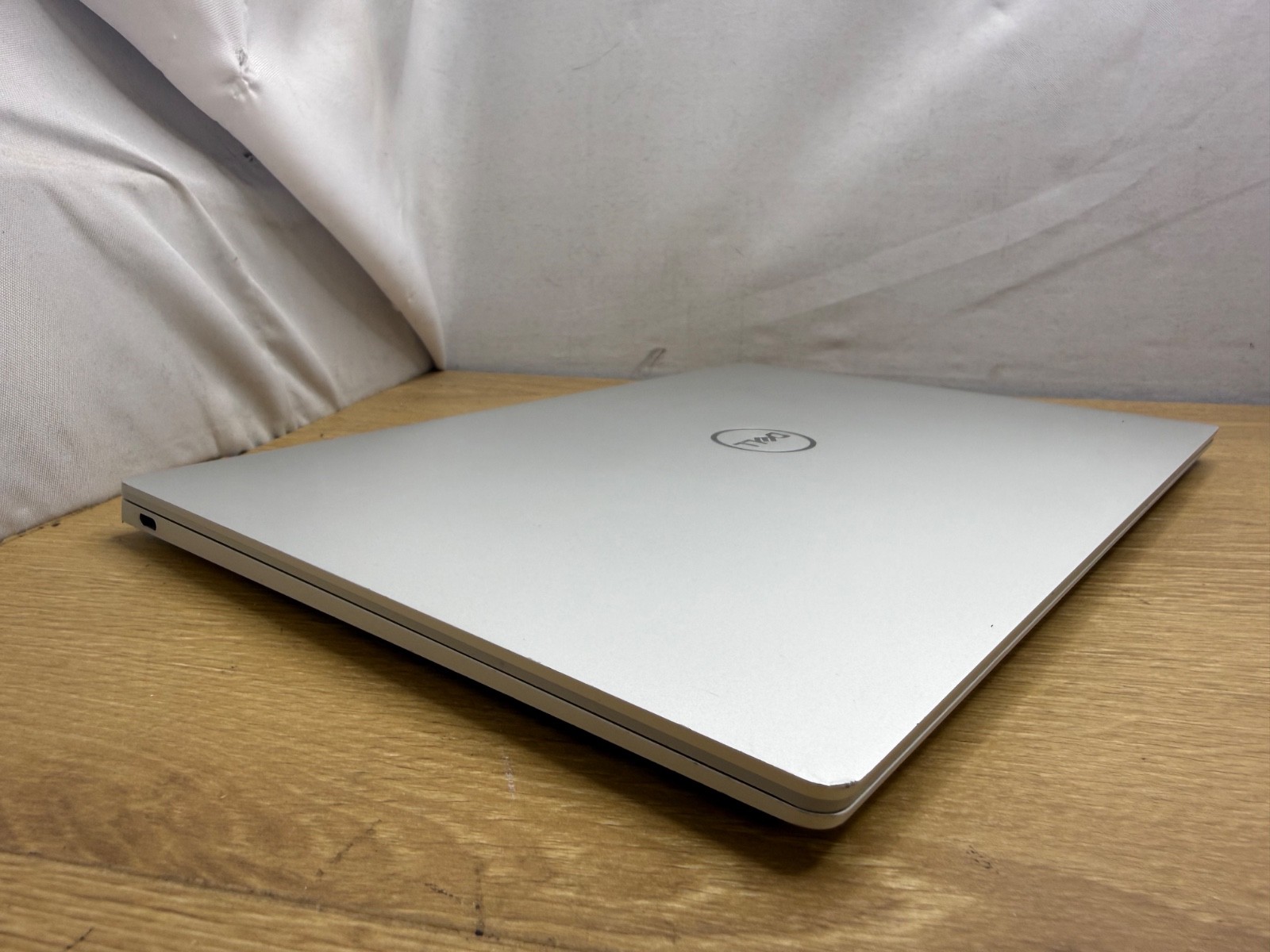 Dell XPS 9320 – Intel i7-1260P 16GB RAM 1TB SSD, 4K+ Touch Display, Windows 11 P