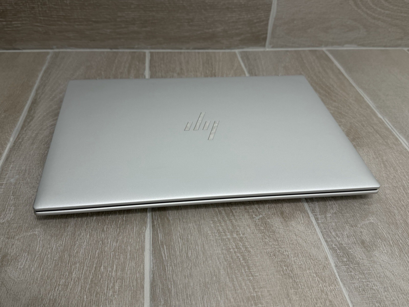 HP EliteBook 840 G11 14″ WUGA Core Ultra 7 165H 8GB RAM 256GB NVMe Win-11