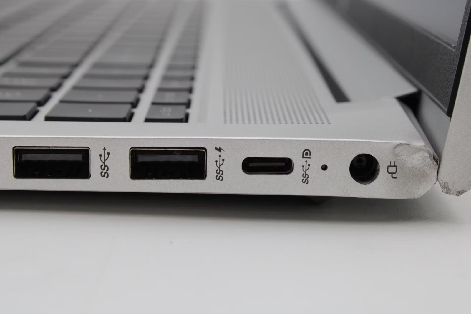 HP ProBook 450 G9 Used 15.5″ i5-1235U, 256GB NVMe, 16GB RAM