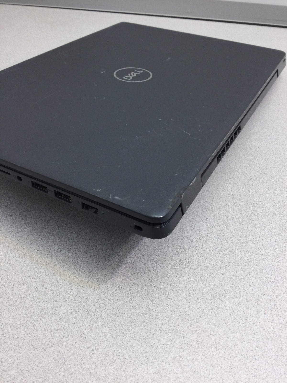 Dell Latitude 3510 15.6″intel core i5-10210U 1.60GHz 8GB RAM 128GB SSD W11P