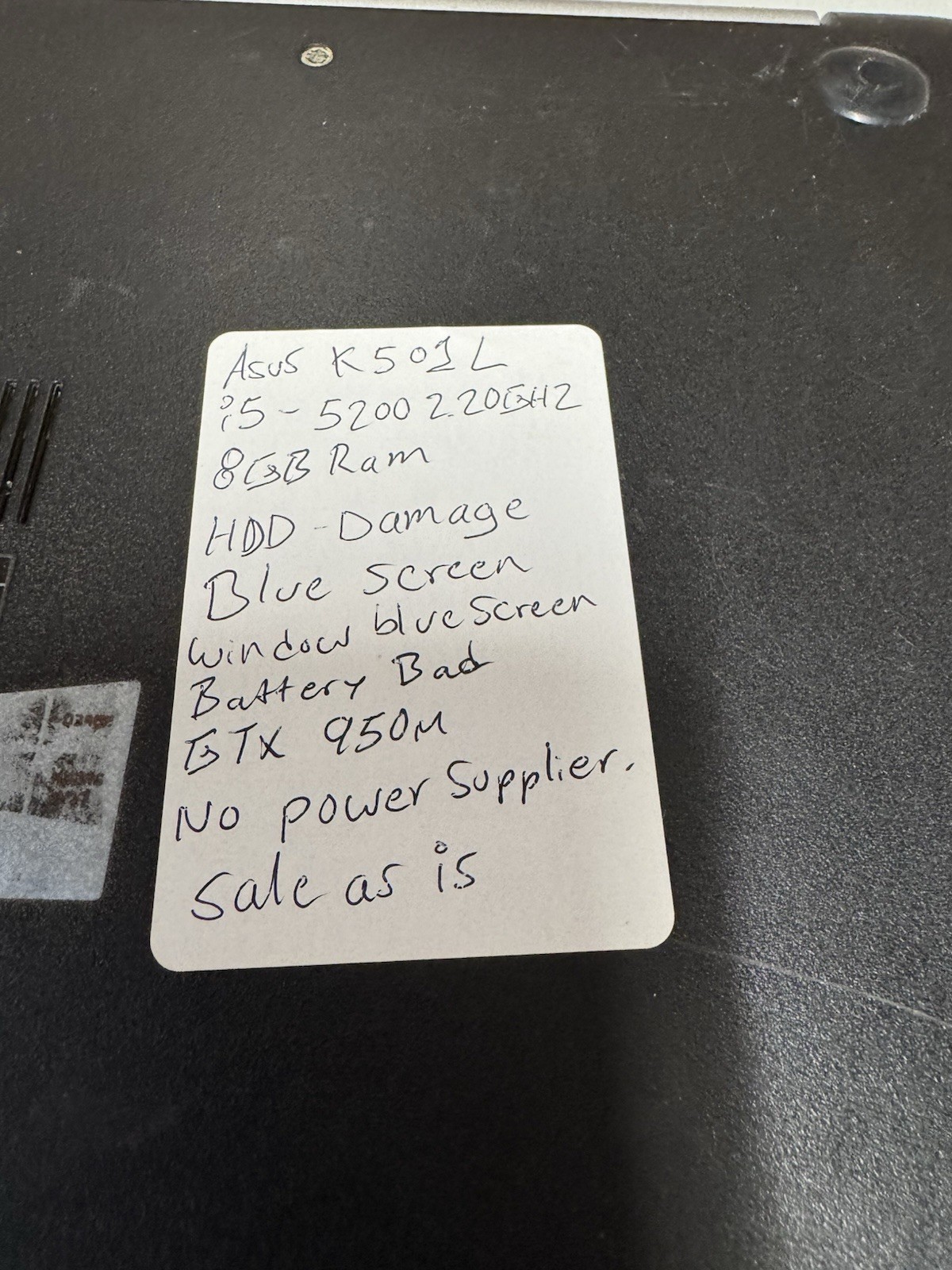 ASUS K501L i5-5200U 8GB GTX 950M | Blue Screen | Bad HDD | For Parts