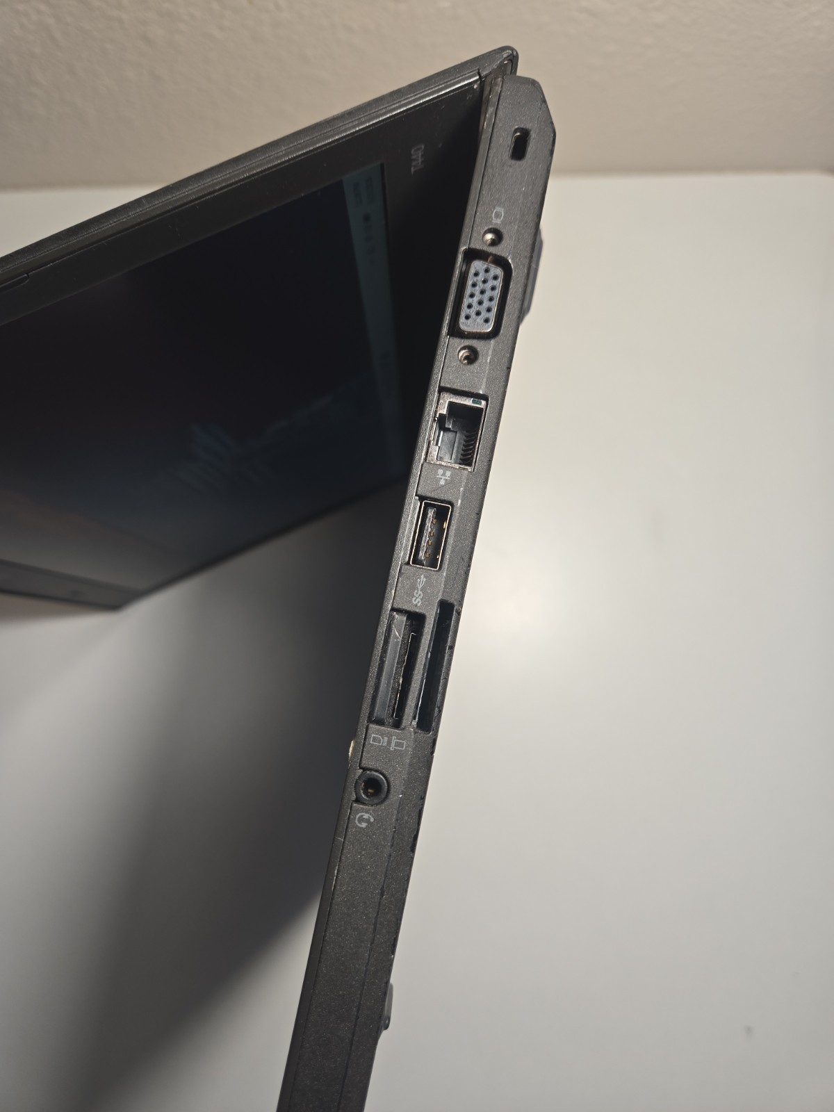 Lenovo T440 14″/ i5-4300u/8Gb/ssd 127Gb/Battery Works Camera doesn’t Work NOAC