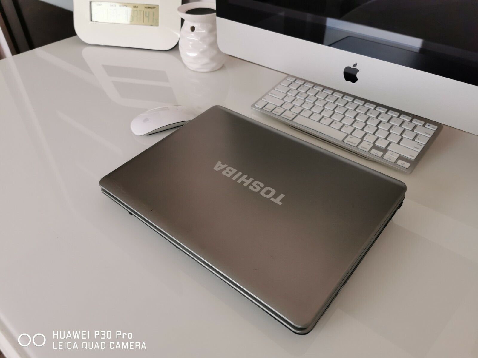 Toshiba Satellite Pro U400 4GB 120GB DVD-RW WebCam Windows 7 Professional