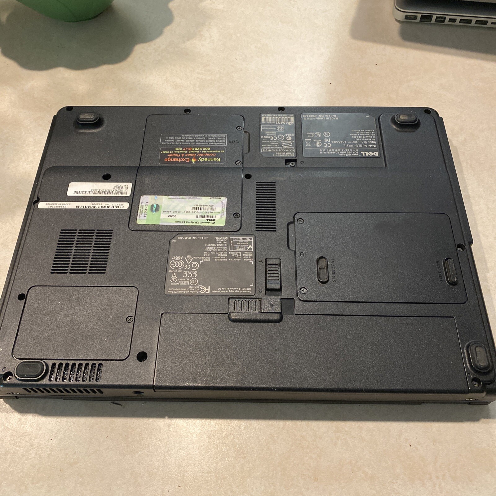 DELL INSPIRON PP21L B120 Laptop Untested As Is! For Parts Or Repair!