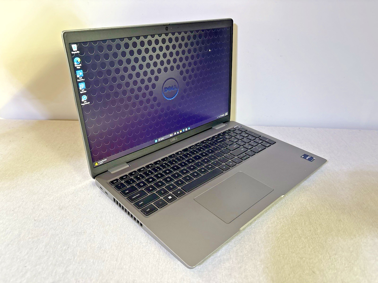 Dell Precision 3580 | CORE i5-1340P @ 1.90GHZ | 512GB SSD | 8GB RAM | Win 11 Pro