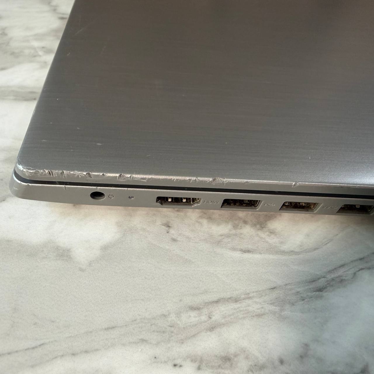 USED !!! Lenovo Ideapad 15.6″ Touch Screen Intel i5-1035G1 12GB 256GB Gray