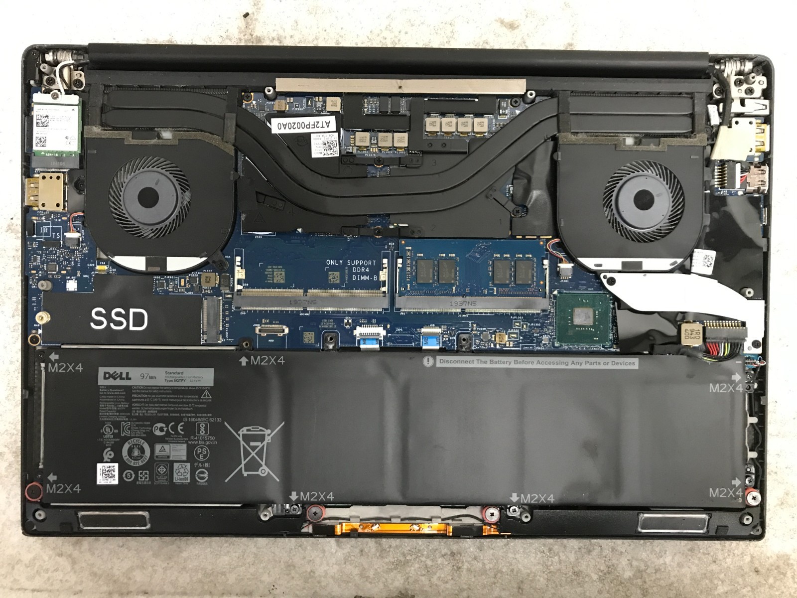 Dell Precision 5540 / Intel Core i9-9880H 2.30GHz / 8GB RAM / No SSD