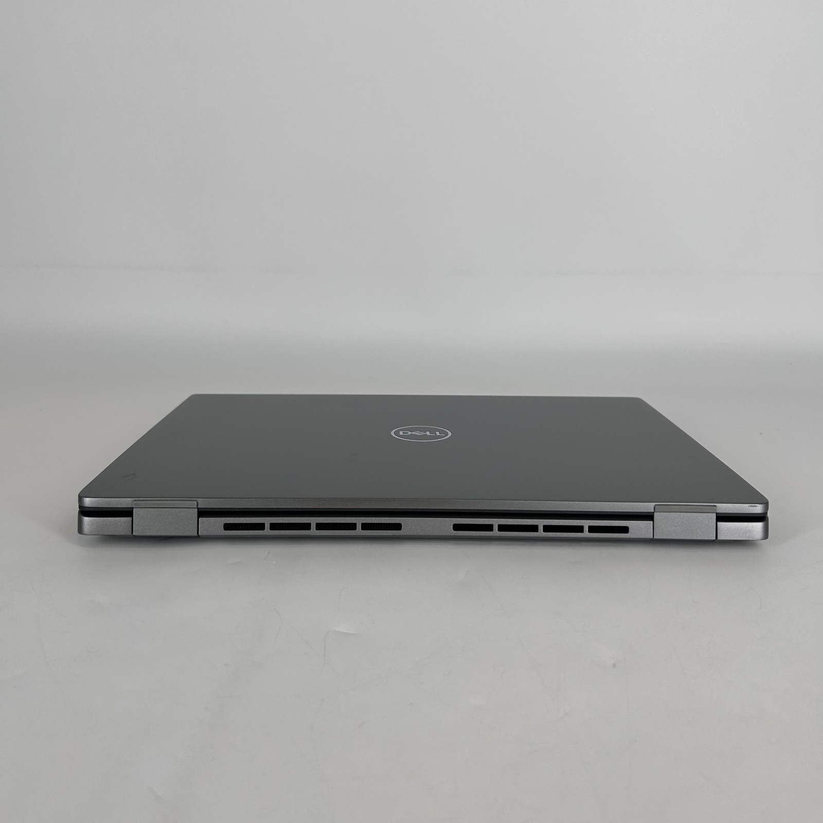 Dell Latitude 7440 14 Gray QHD+ TOUCH 1.9 GHz i7-1370P 32GB 256GB SSD Very Good