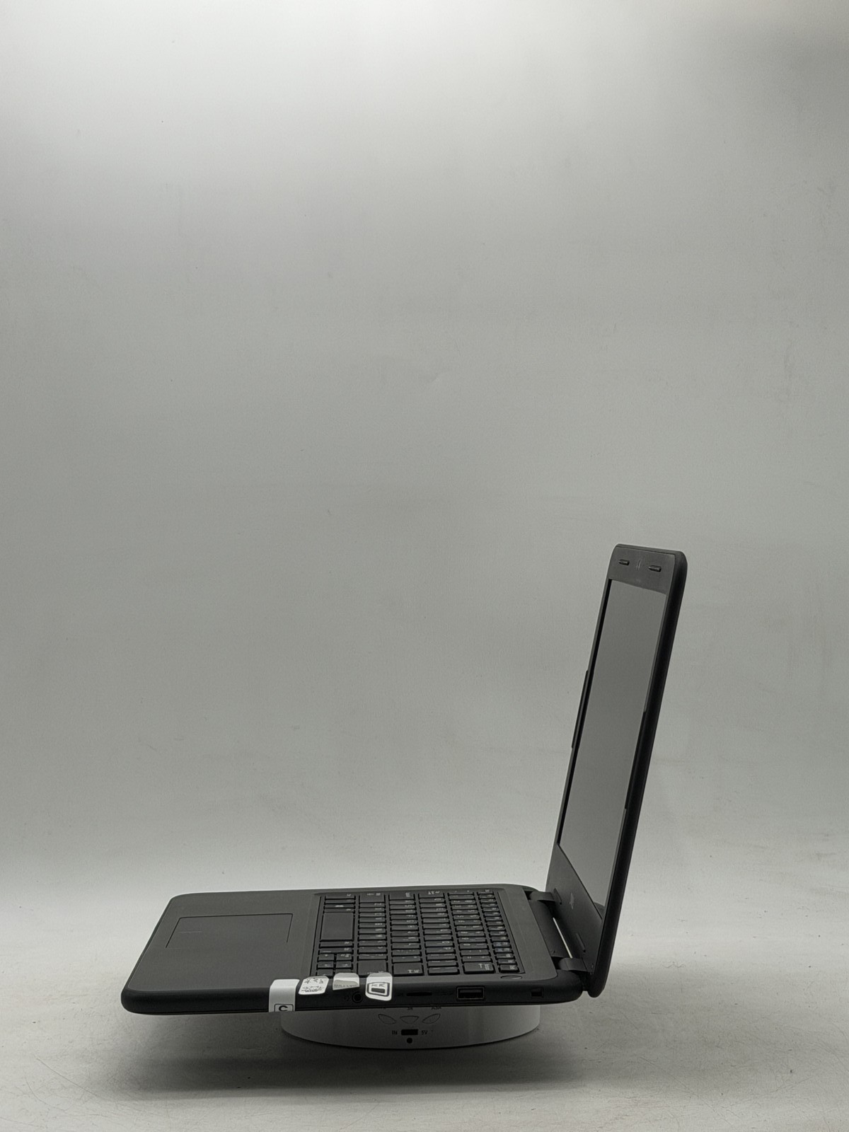 Dell Latitude 3310 13.3in i5-8265U 8GB 128GB NO OS *READ*