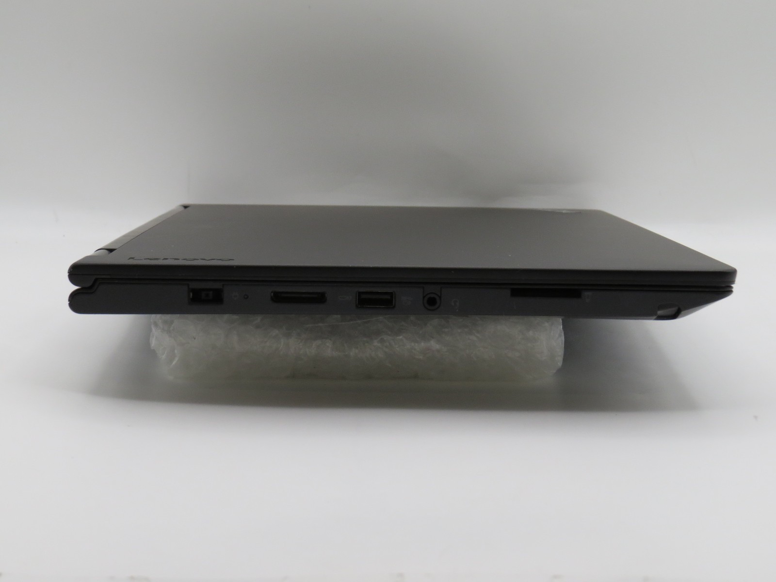 Lenovo ThinkPad Yoga | i5-6200U | 8GB RAM | 238GB SSD | 14″ touch | No OS/AC