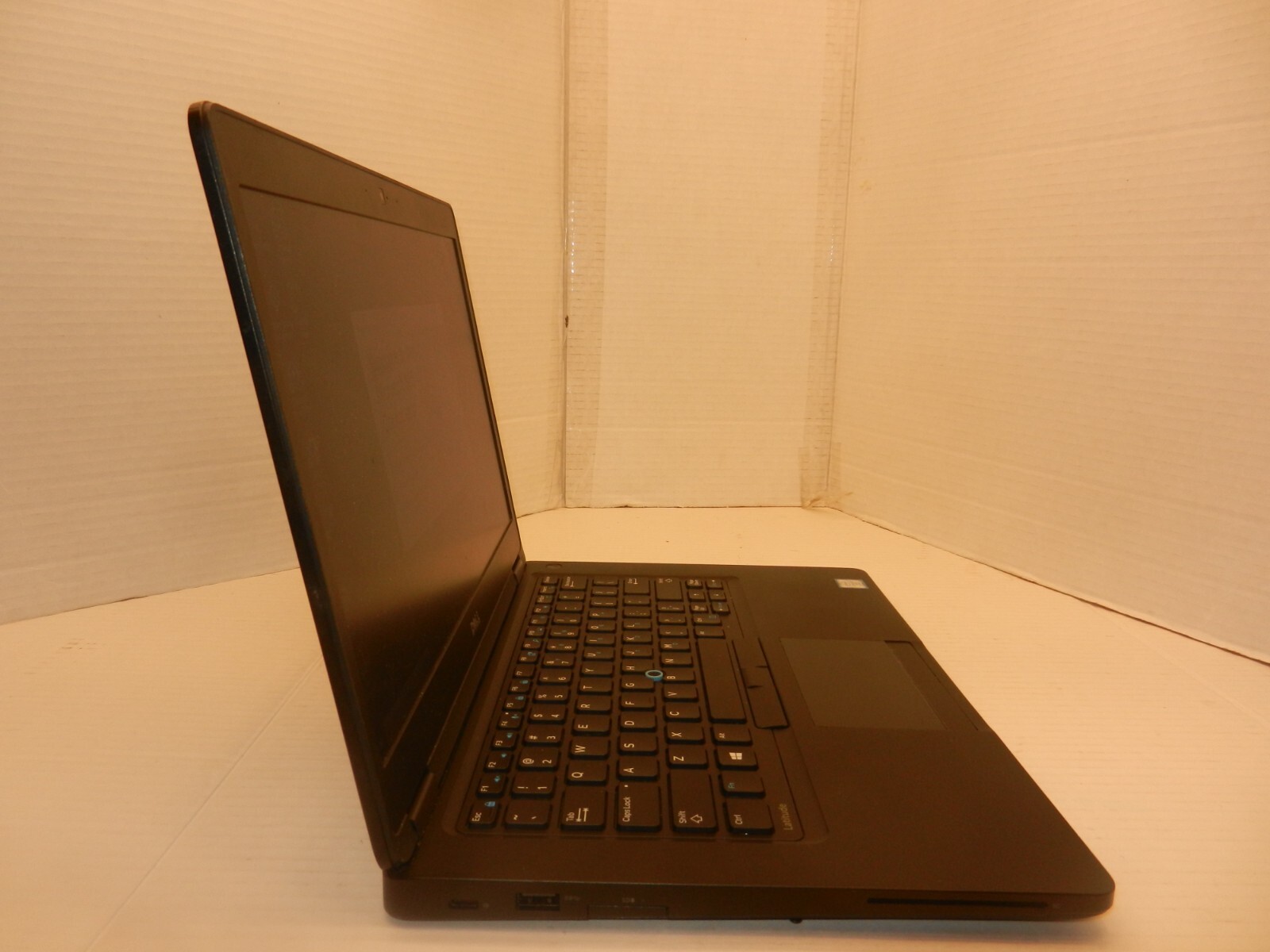 DELL LATITUDE 5480 14″ CORE i5-7300@2.6GHZ 8GB RAM 2TB SSD WINDOWS 10