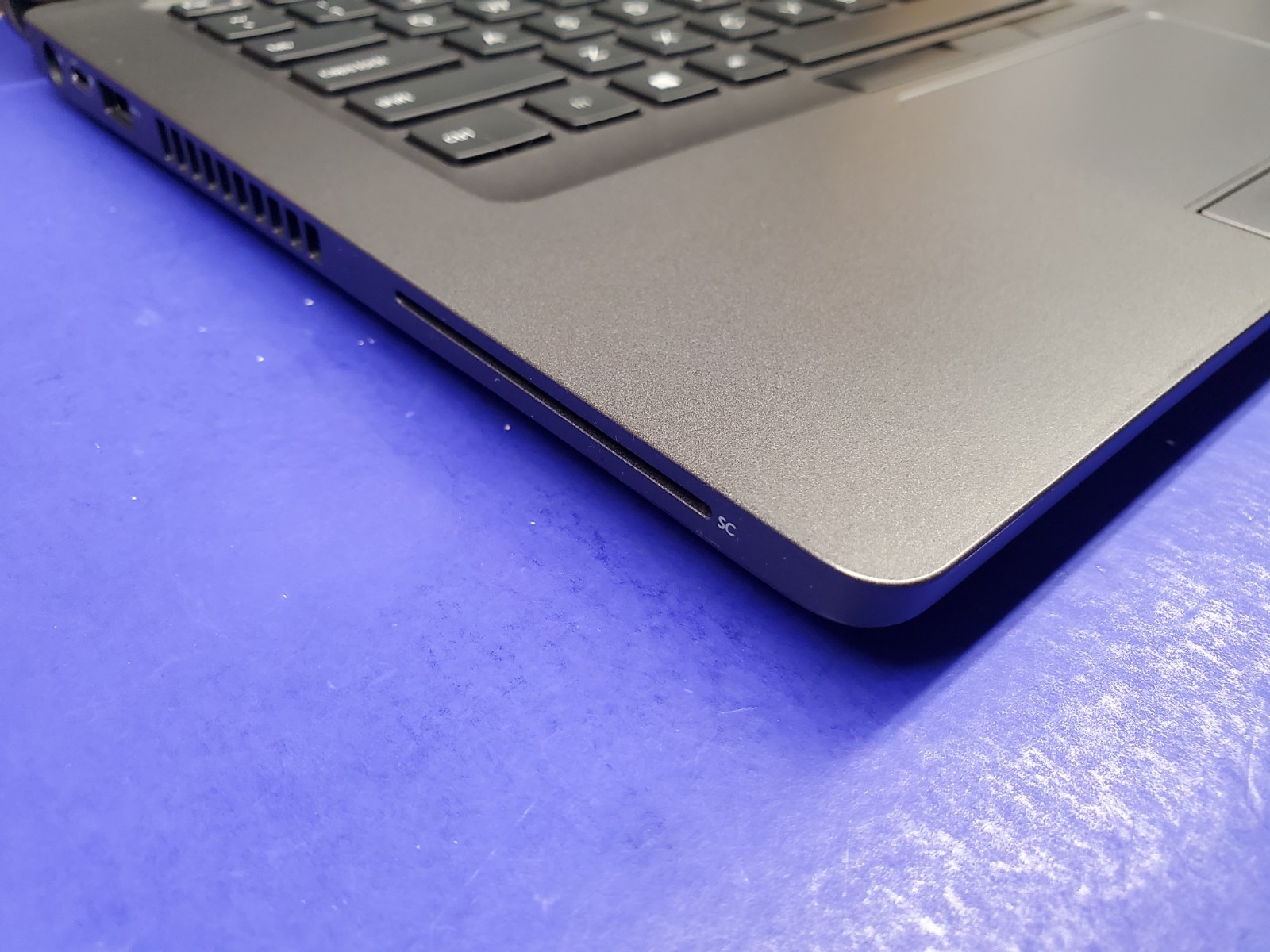 Dell Latitude 5400 i7-8665U 1.90Ghz 16GB 512GB SSD 14″ *Professionally Restored*