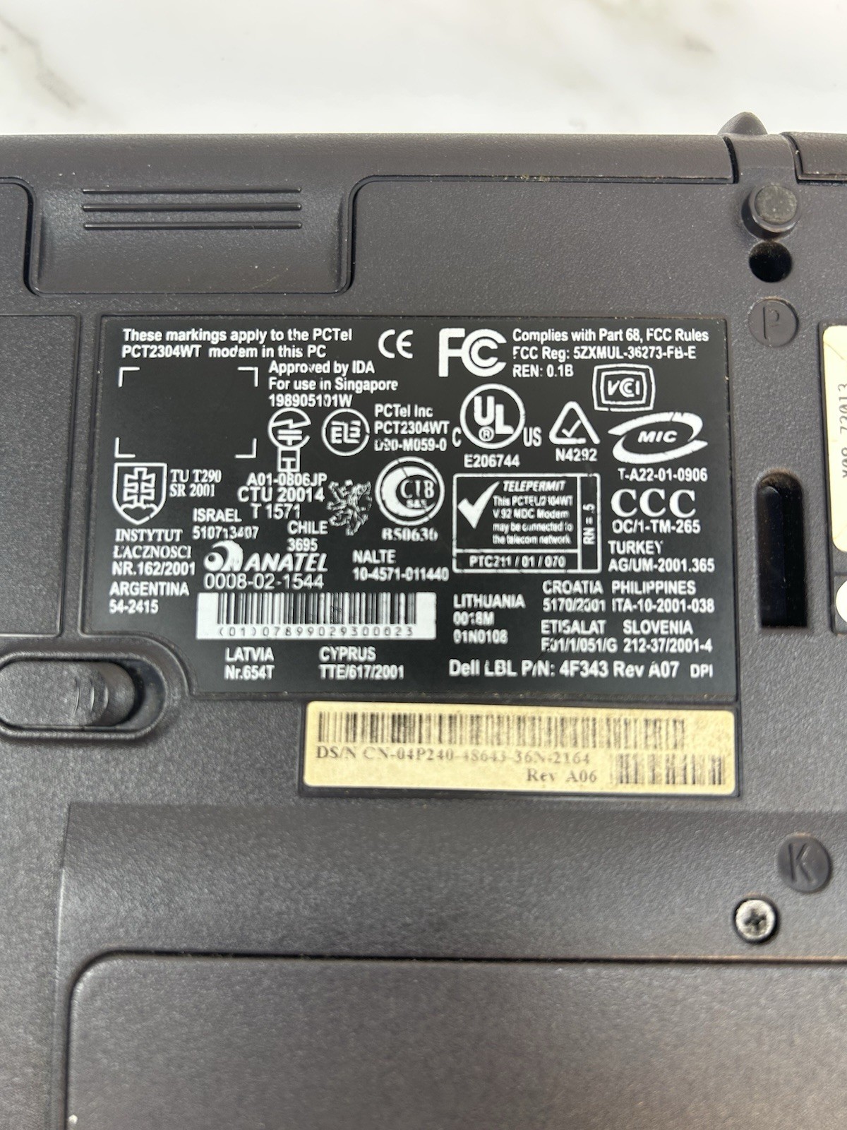 Dell Latitude C640 Laptop Pentium 4 M 1.8GHZ Windows XP Professional 512MB RAM