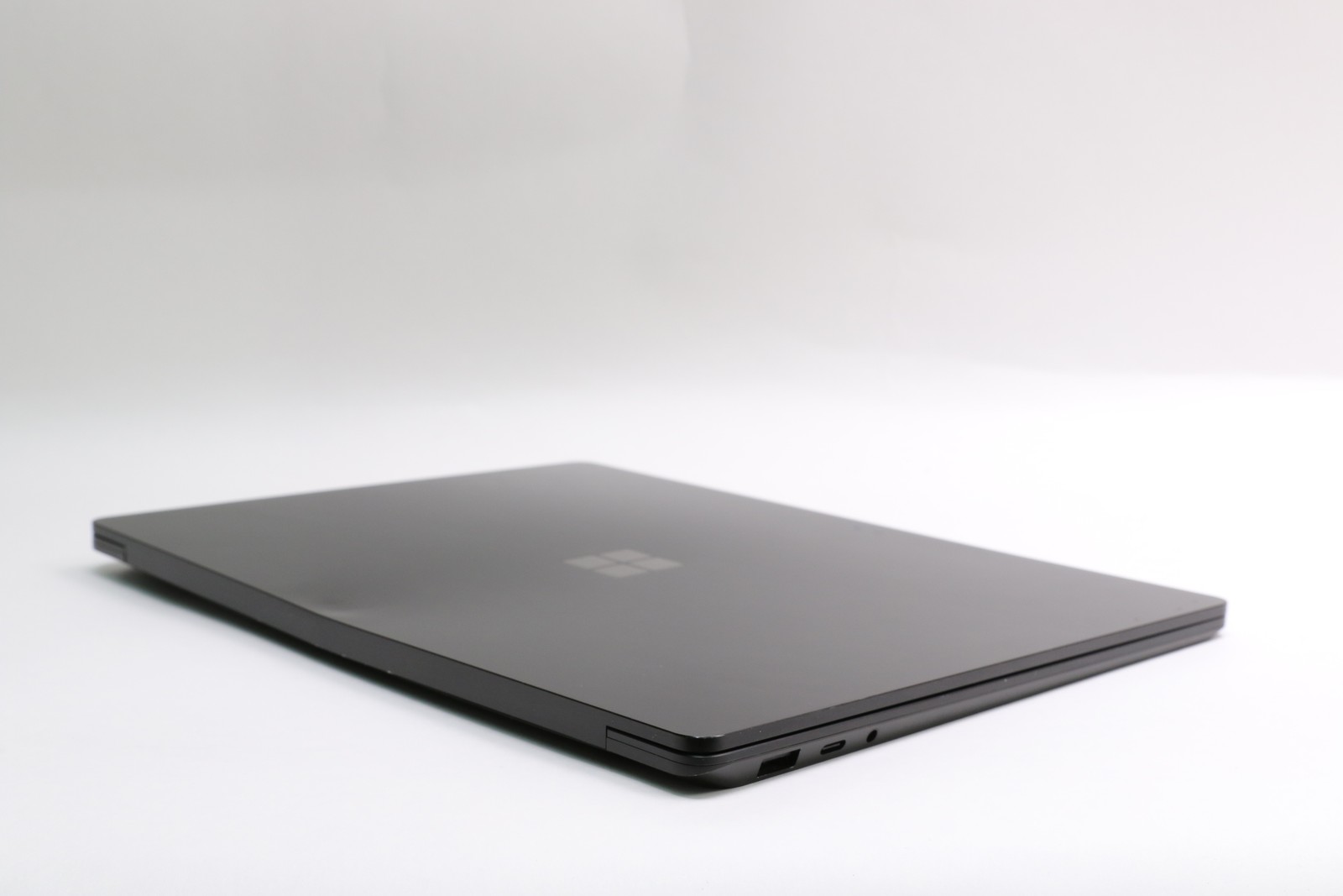 READ! 13.5″ Microsoft Surface Laptop 3, i7-1065G7, 16GB, 1TB, Touch