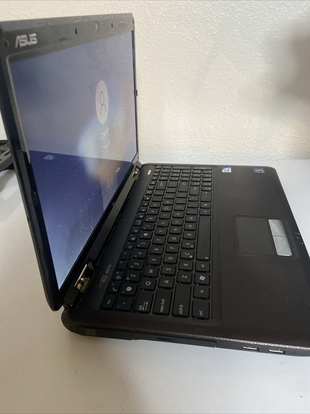 Asus K60I Notebook Bad Screen 500gb HDD 4GB Ram DualCore T4400 2.2GHz FOR PARTS!