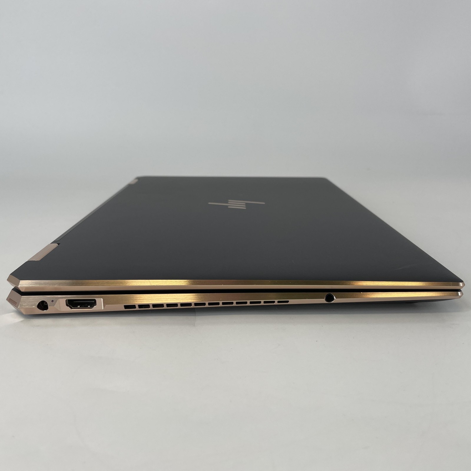 HP Spectre 15 x360 4K TOUCH i7-10510U 1.80GHz 16GB 512GB SSD NVIDIA MX330 Good