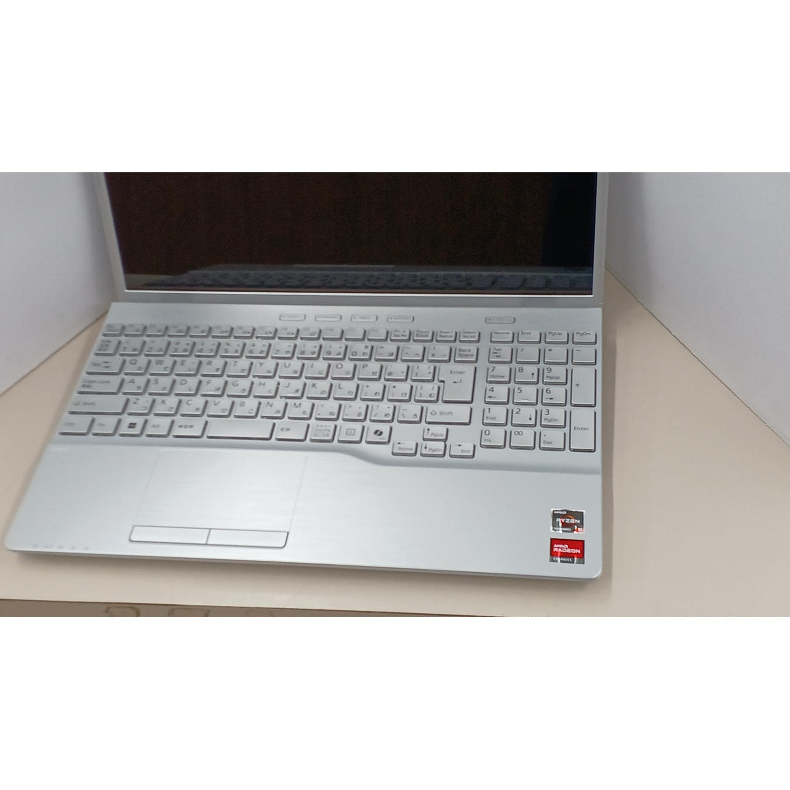 FUJITSU LIFEBOOK AH53/F3 FMVWK3A55F 15.6″ i7-1195G7 16GB 512GB SSD Windows 11