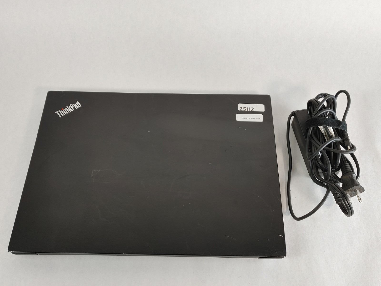 Lenovo ThinkPad E490 Core i5-8265U 1.60 GHz 16 GB DDR4 512 GB NVMe Windows 11