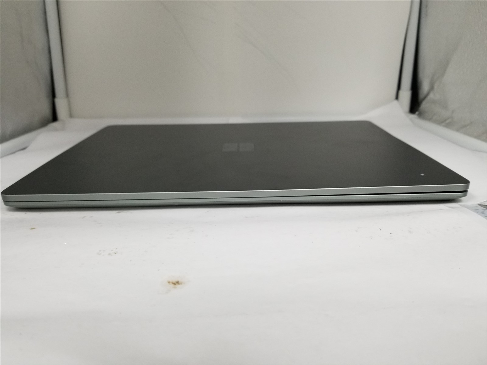 Microsoft Surface Laptop Go 2 Core i5 12.4″ 8GB/256GB Green See Details VD6227