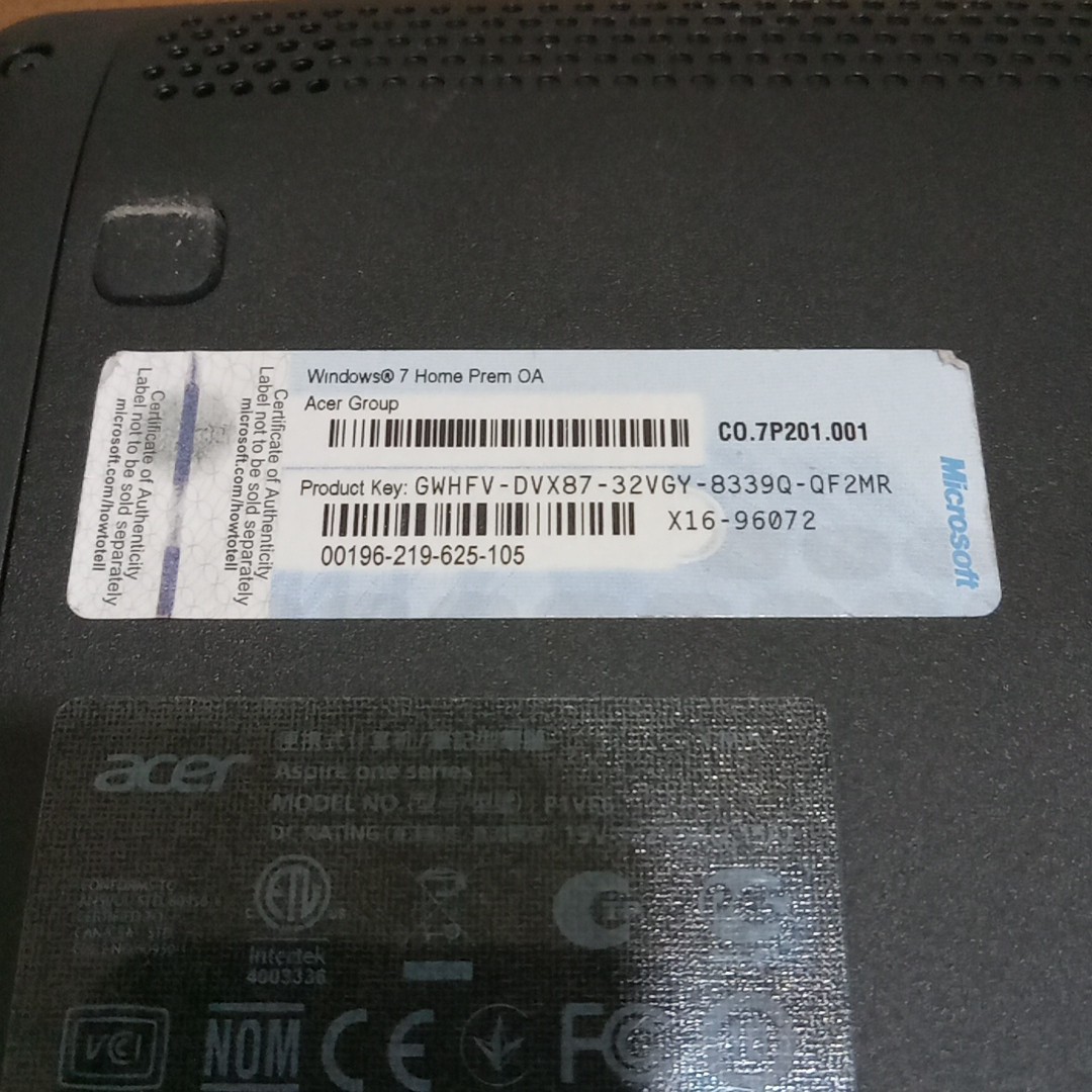 Acer Aspire One 722 11″ 12″ Notebook Laptop AMD C60 CPU 2 GB DDR3 / 320GB WIN 7