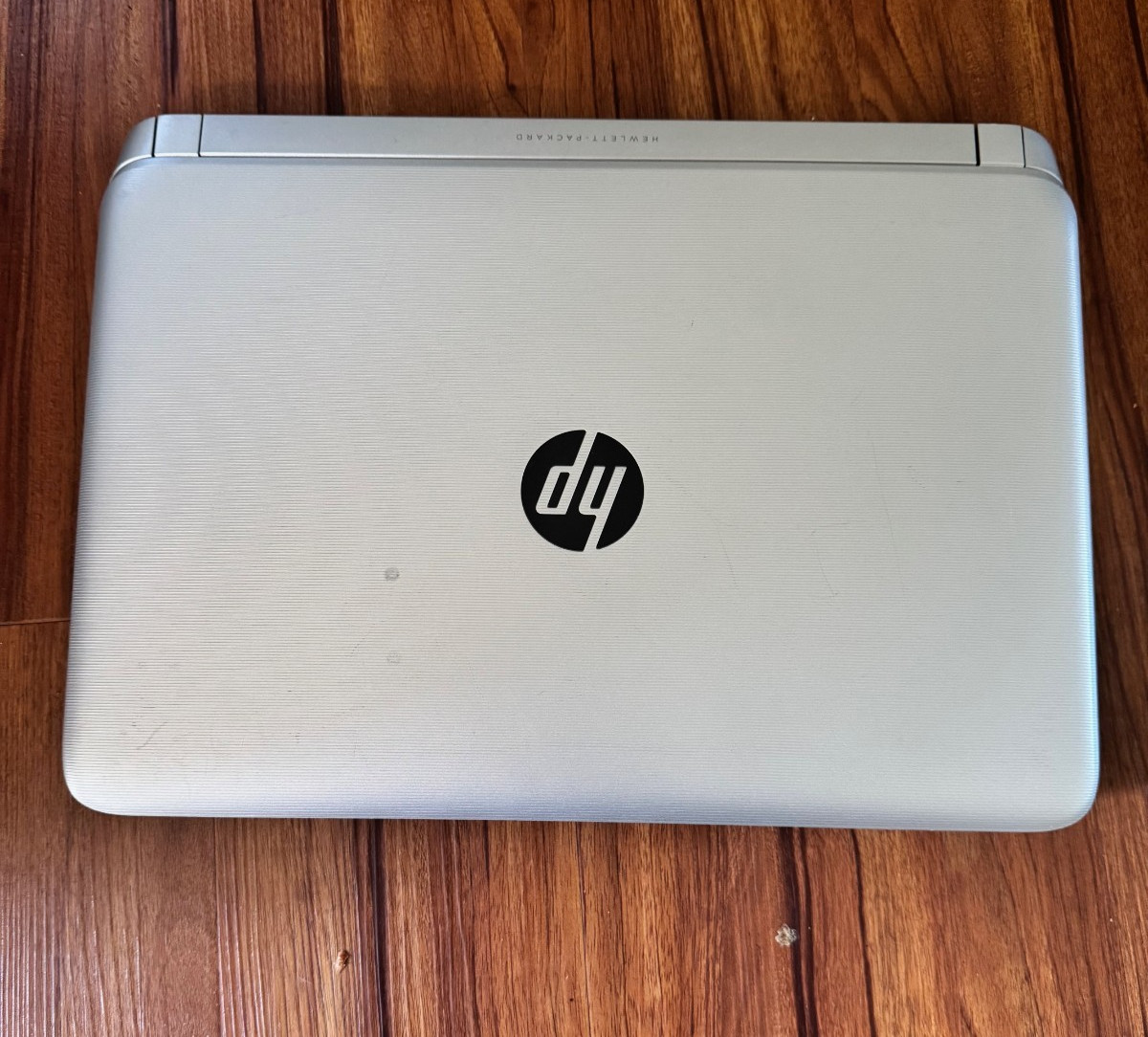 HP Pavilion 14-v062US 14” Laptop i3-4030U 1.9GHz 8GB RAM 250GB SSD Win10 Silver