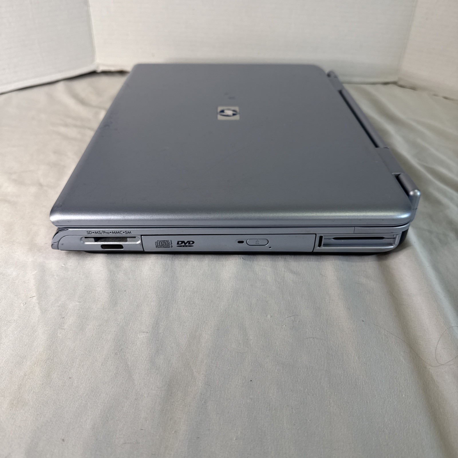 HP Pavilion Intel Pentium 4 w/ 512mb Ram & 160GB HD Windows XP Gaming Laptop
