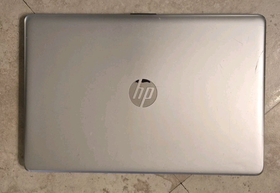 HP 15-bs070wm 15.6″ Touchscreen Laptop i5-7200U 8GB RAM 1TB HDD Good Condition
