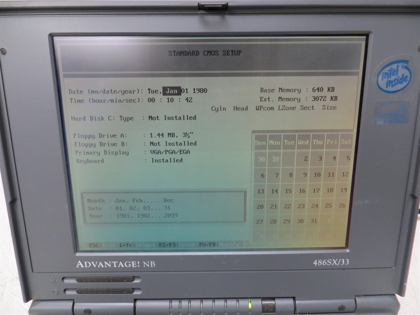 AST Advantage! NB 486SX/33 33MHz 4MB 0HD Mono LCD Screen NO OS NO Power Supply