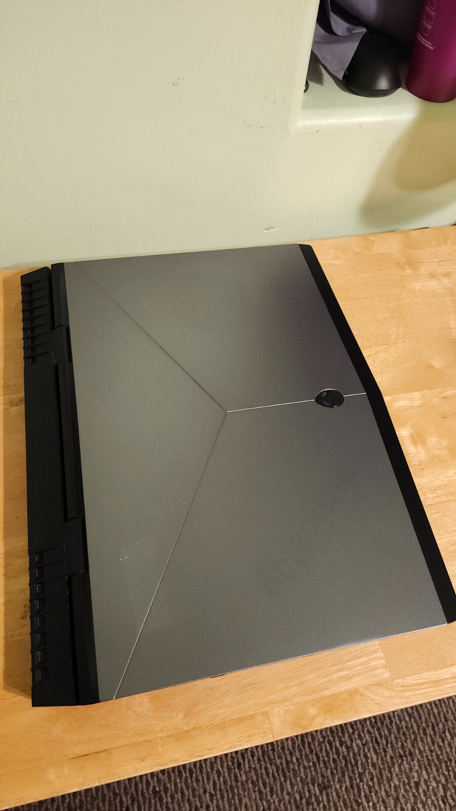 Alienware 17 R4 Laptop i7-7700HQ NVIDIA 1070 16GB RAM 250GB & 128GB SSD 1TB HDD