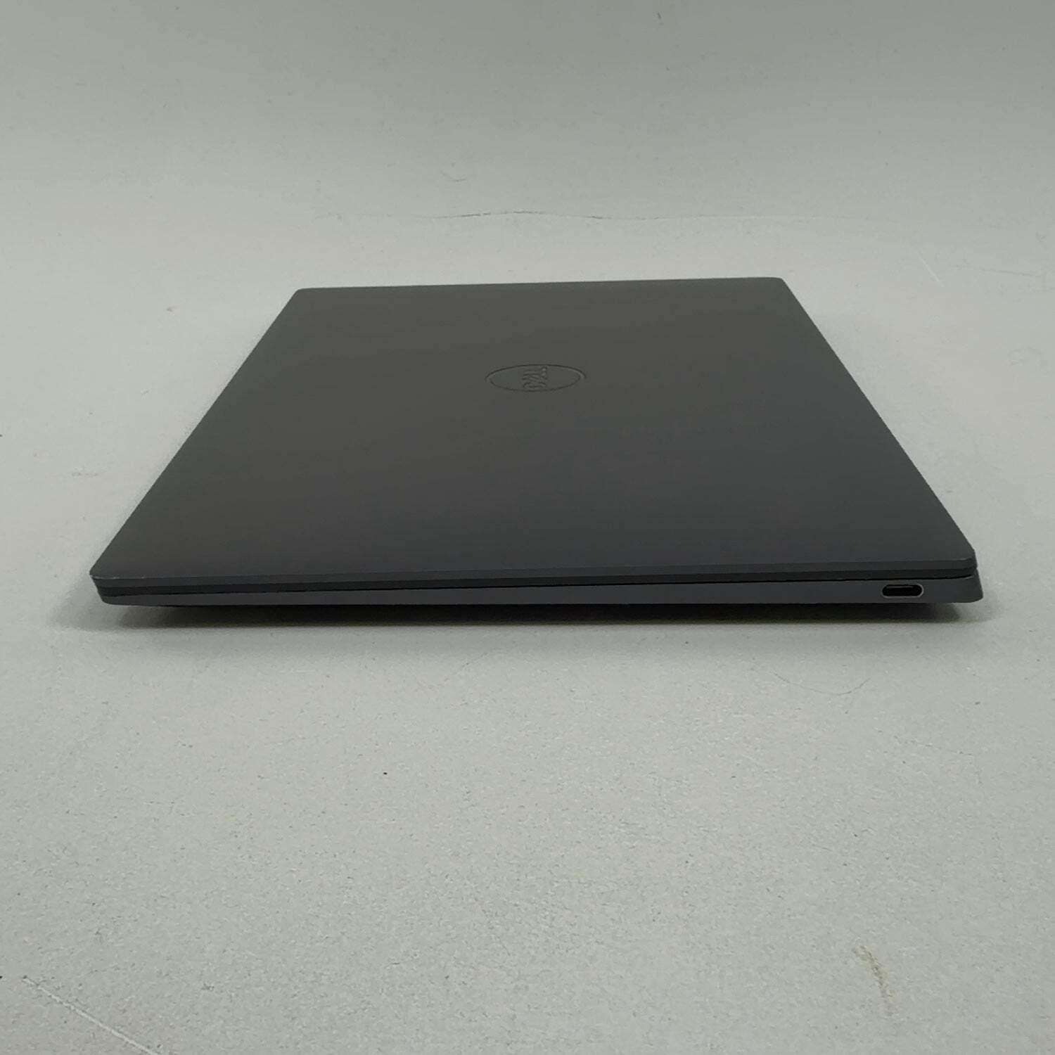 Dell XPS 9320 13.4″ Touchscreen i7-1360P 2.2GHz 32GB RAM 1TB SSD