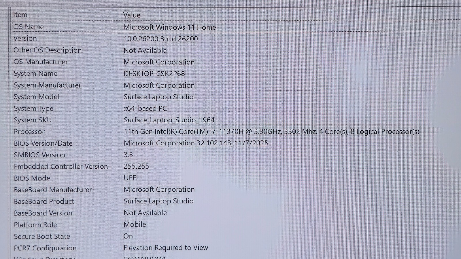 Surface Laptop Studio 1964 Core i7-11370H 32GB RAM 1TB SSD 14.4″ A2000 GPU 4 GB